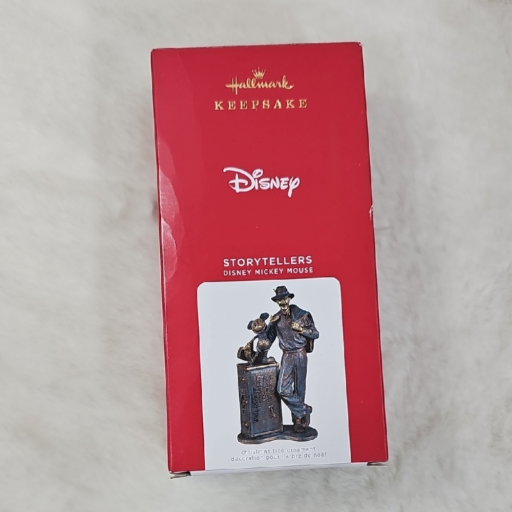 Hallmark Keepsake Disney Storytellers Disney Mickey Mouse Ornament